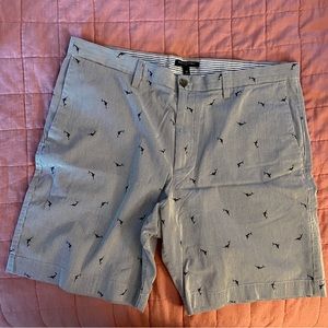 Men’s striped Banana Republic shorts with marlin fish print